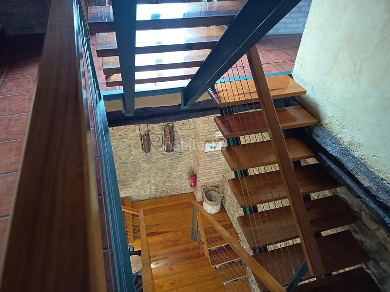 Foto f36943bd-adb6-4a0b-9b87-d5d5c1474b7d. Casa amb calefacció a Leoz