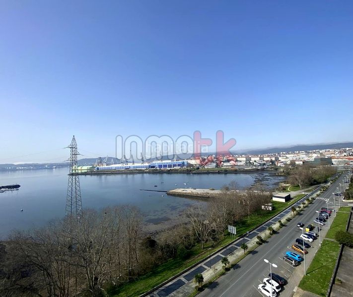 Foto d2f6ed8c-e01a-4e54-8bff-705c2fdc128d. Pis amb calefacció aparcament a Caranza Ferrol