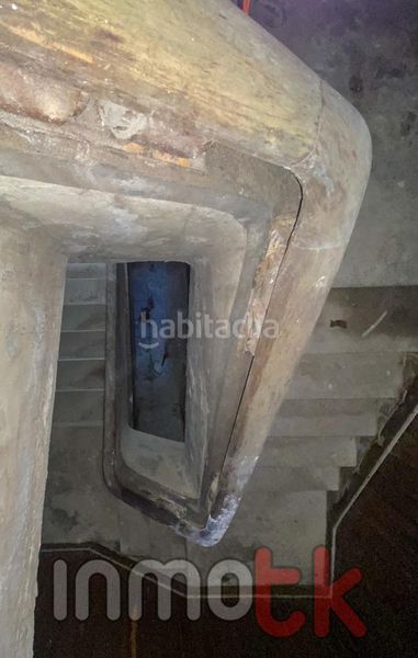 Foto bc1be328-bd21-4da7-b9d0-4d628a8005f2. Casa amb aparcament a Betanzos