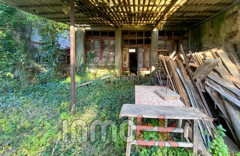 Foto d0bb5d71-4ffc-4795-ade6-36c941b36b4f. Casa amb aparcament a Betanzos
