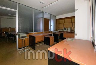 Oficina en Palloza 3. Oficina en cuatro caminos