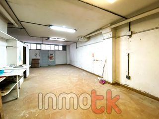 Local Comercial  Finisterre. Local en sotano a calle, a reformar