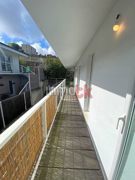 Foto 8c8fefa1-7aaf-4298-ba8c-b6a6d4874fdc. Casa amb calefacció aparcament piscina a Mesoiro Coruña (A)