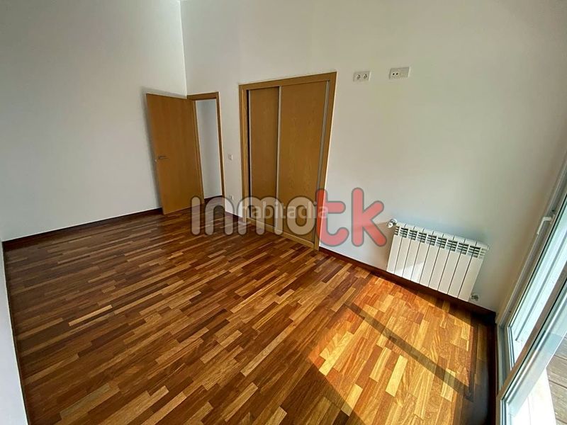 Foto c631ba3d-504f-451e-a0f0-33f322e52e2a. Casa amb calefacció aparcament piscina a Mesoiro Coruña (A)
