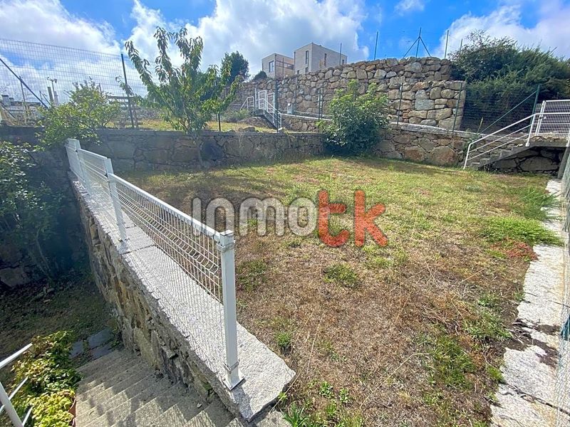 Foto efb071e7-4282-4bb3-b023-abdc830ca68d. Casa amb calefacció aparcament piscina a Mesoiro Coruña (A)