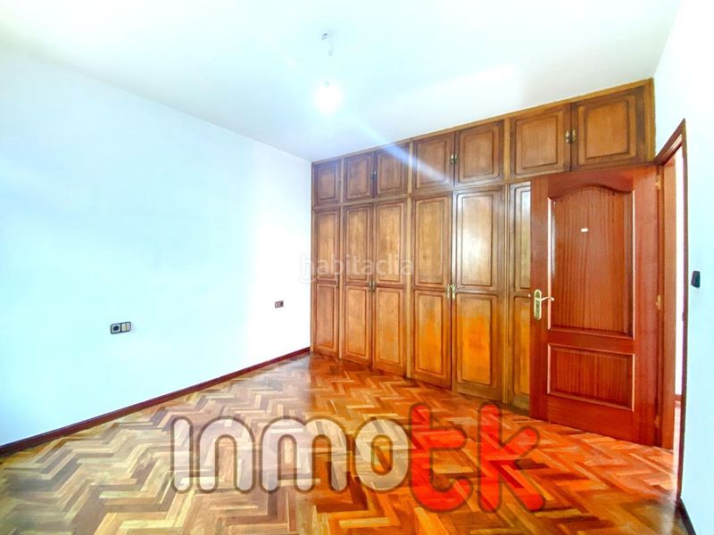 Foto ac9c9957-750b-45bf-bc95-aaf5b857c20c. Casa amb calefacció aparcament a Monte Alto - Zalaeta - Atocha Coruña (A)