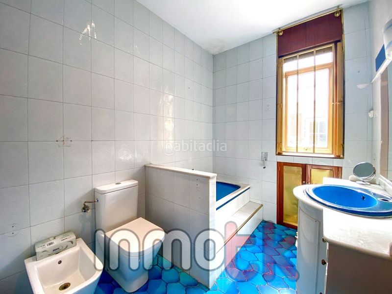 Foto d5fa58c6-b5a7-4a95-bf6e-a16b06c066cf. Casa amb calefacció aparcament a Monte Alto - Zalaeta - Atocha Coruña (A)