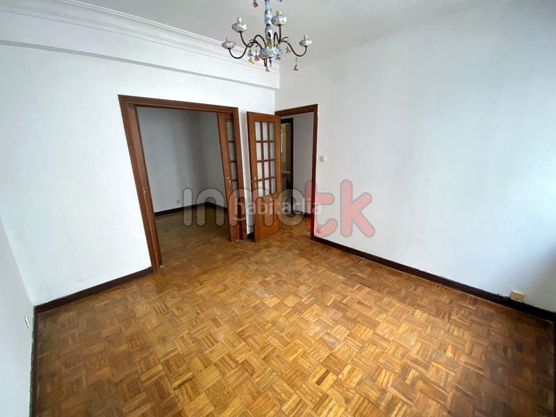 Foto aa0e53c7-cbe3-4b5a-b7e8-99e2d8a45541. Pis a Agra del Orzán - Ventorrillo Coruña (A)