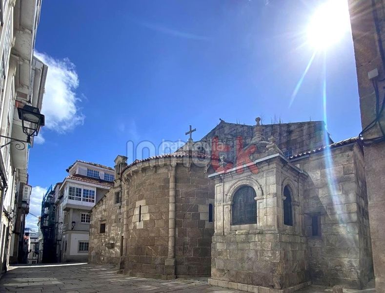 Foto eb40f307-7aa2-4f75-8d7b-9504d7809e20. Pis amb calefacció a Ciudad Vieja Coruña (A)