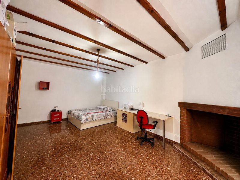 Foto 40f8a0f8-c755-445e-a99a-7a1c572262a8. Casa amb xemeneia calefacció a Aldaia