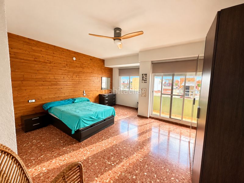 Foto b8984f04-8229-4ce3-8ceb-96dc1792d1b2. Casa amb xemeneia calefacció a Aldaia