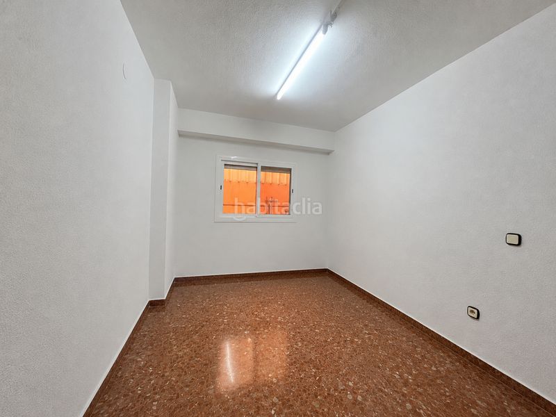 Foto fdcea0e3-ffb0-4841-9108-0b919f1c4114. Casa amb xemeneia calefacció a Aldaia