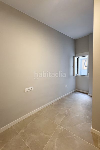 Planta baja en carrer del reverend josep noguera 18 vivienda recien reformada con amplio patio en Valencia - Imagen 6