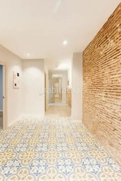 Planta baja en carrer del reverend josep noguera 18 vivienda recien reformada con amplio patio en Valencia