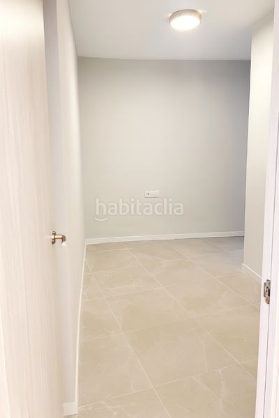 Planta baja en carrer del reverend josep noguera 18 vivienda recien reformada con amplio patio en Valencia - Imagen 5