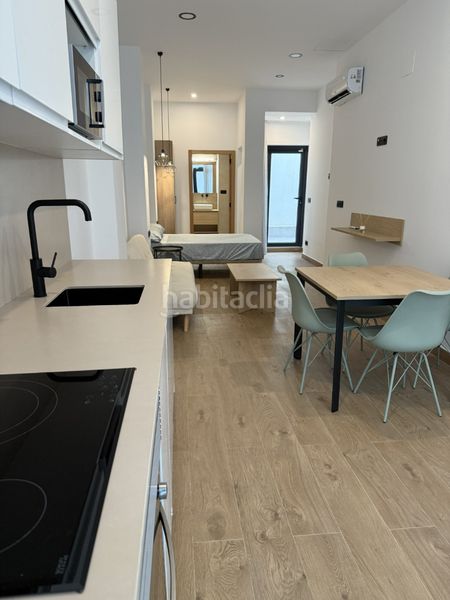 Estudio recién reformado con terraza junto a ruzafa en Valencia - Imagen 6