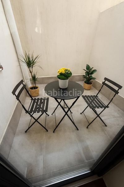 Estudio recién reformado con terraza junto a ruzafa en Valencia - Imagen 12