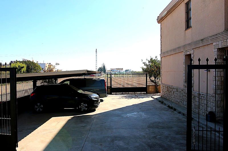 Foto 2115e06b-12b0-4c1f-96b4-d594c7f827ff. Xalet amb xemeneia aparcament piscina a Saboya Alboraya