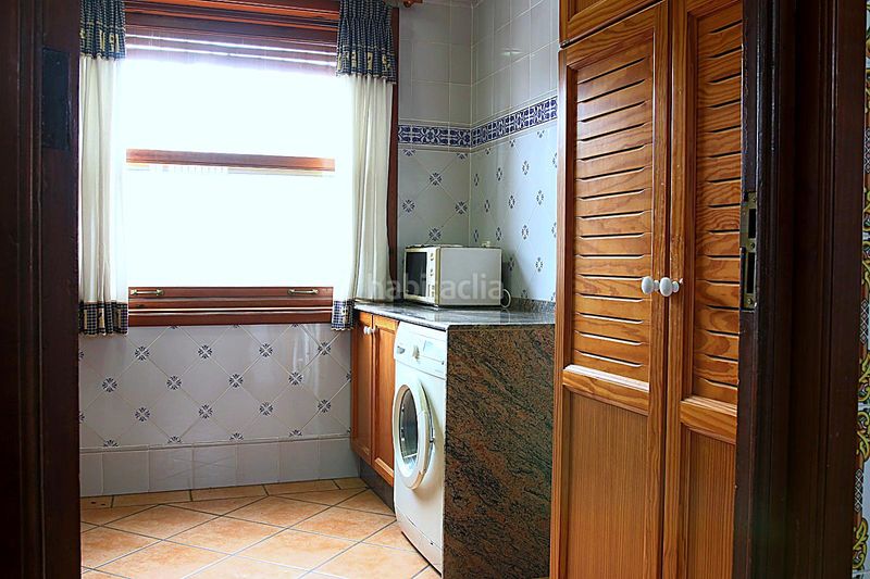 Foto eae81a26-7725-4960-a0f5-a78a6c12c9a5. Xalet amb xemeneia aparcament piscina a Saboya Alboraya