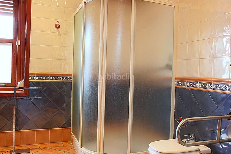 Foto eb957c01-f10f-4ecf-9656-0ab5968f7ca4. Xalet amb xemeneia aparcament piscina a Saboya Alboraya