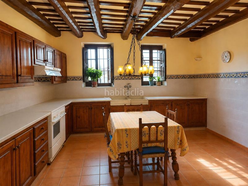 Foto 090cfb85-787b-4b16-b8b6-39703b73337a. Casa aparellada amb aparcament a Centre Sant Pere de Ribes