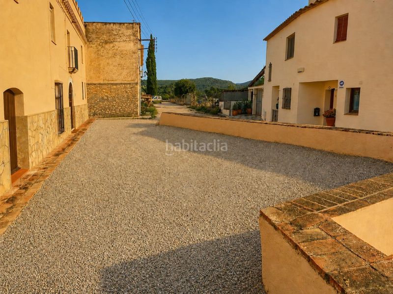 Foto 22e0fd6e-d377-42f7-a16f-901c1aaba6b2. Casa aparellada amb aparcament a Centre Sant Pere de Ribes