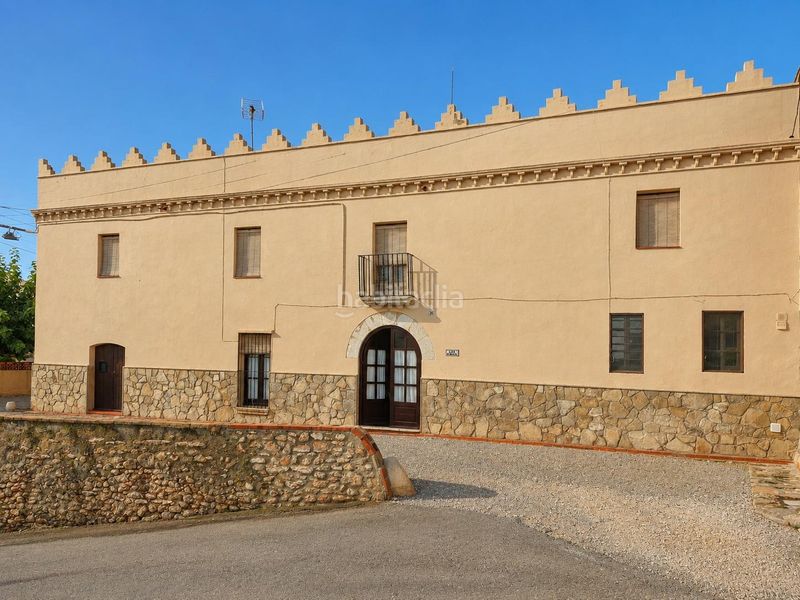Foto fc0b55c2-9332-4670-8a49-914086dd97d7. Casa aparellada amb aparcament a Centre Sant Pere de Ribes