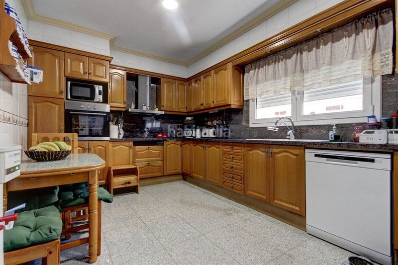 Foto e59b31a1-8352-4879-86f1-c4a935094e10. Chalet avec chauffage parking dans Cunit residencial Cunit