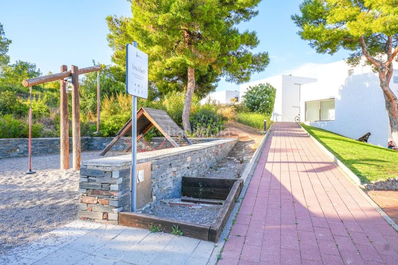 Foto 14f3fd0a-4f4d-47a8-8763-e1a050329f4d. Casa adossada amb calefacció aparcament piscina a Sant Pere de Ribes