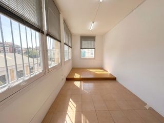 Rent Office space  De parellades. En sitges