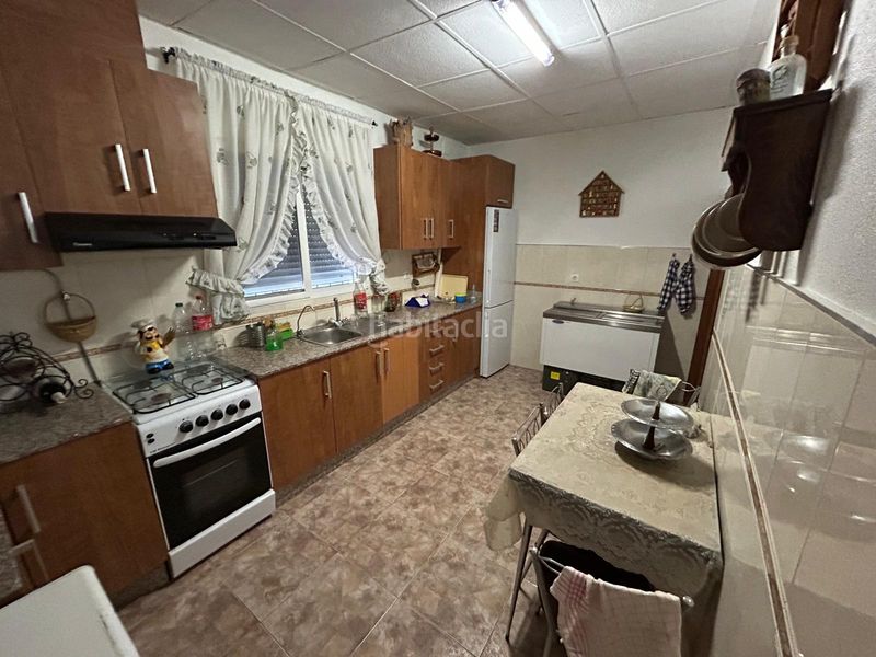 Foto 793275ba-92ad-49c7-b82d-fa11079d1873. Masia amb xemeneia aparcament piscina a Bullas