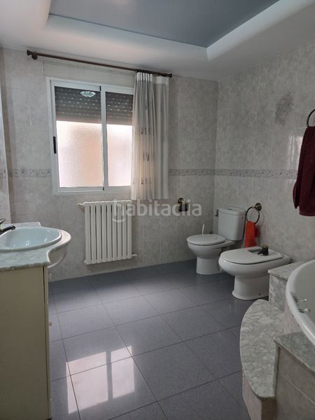 Foto c01baff0-a1cc-4b85-ba5b-8584181fdc64. Pis amb xemeneia calefacció aparcament a Bullas