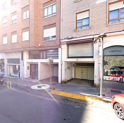 Parking voiture  Calle eladio laredo. Garaje zona centro