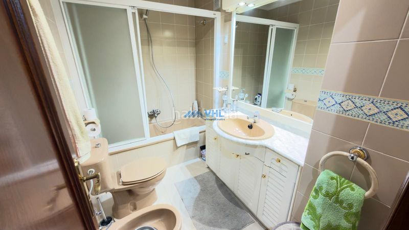 Foto 84830475-90c9-463e-9d4b-42c9f9a1268e. Pis amb calefacció aparcament piscina a Brazomar Castro - Urdiales