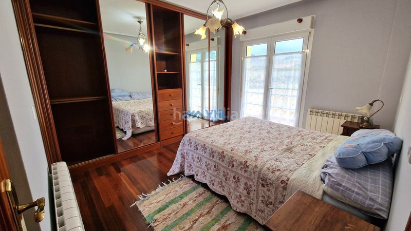 Foto 2ab7f300-134b-4597-a114-6c7ce2b21f52. Xalet amb xemeneia calefacció aparcament a Samano Castro - Urdiales