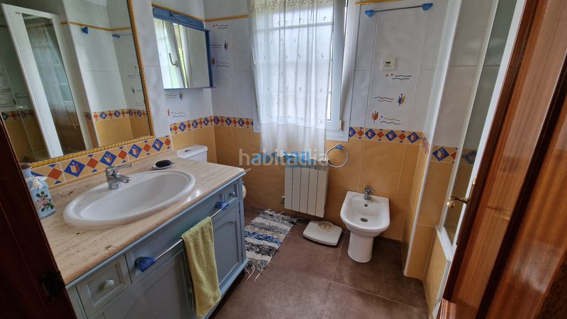 Foto 40a1df63-f4a3-4842-9b83-2c4c7dfc3a44. Xalet amb xemeneia calefacció aparcament a Samano Castro - Urdiales