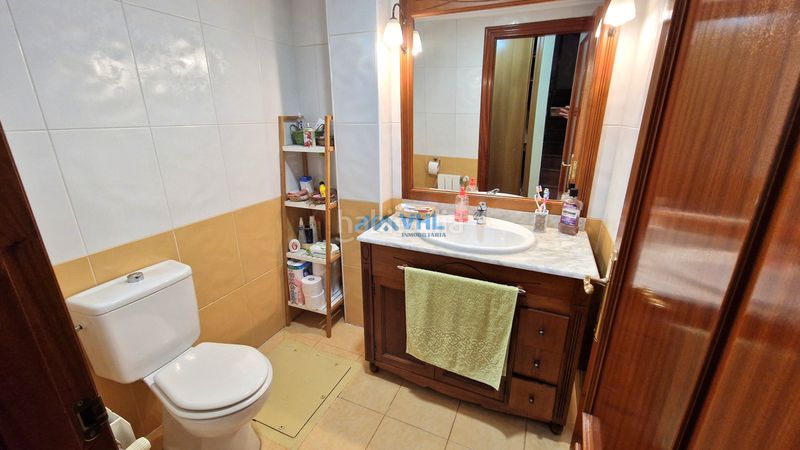 Foto 864ddf34-009a-42c4-8466-1b1ab725f8de. Xalet amb xemeneia calefacció aparcament a Samano Castro - Urdiales