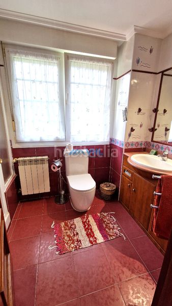 Foto a1bf2b55-594e-4d47-beae-9ae3cdbbd359. Xalet amb xemeneia calefacció aparcament a Samano Castro - Urdiales