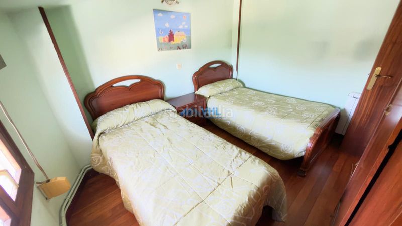 Foto 2c403a66-6720-4e74-af30-81c5a0c3a168. Casa adossada amb calefacció a Oriñón- Allendelagua Castro - Urdiales