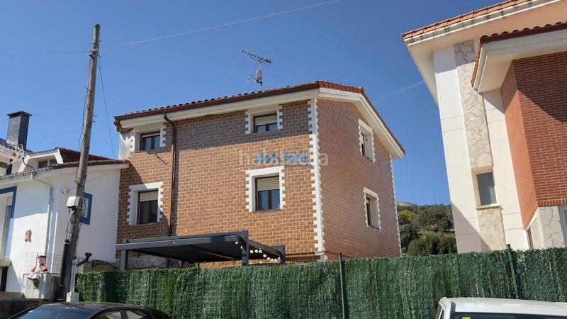 Foto abf9773e-51b6-484e-9e29-6506edaa3aad. Casa adossada amb calefacció a Oriñón- Allendelagua Castro - Urdiales