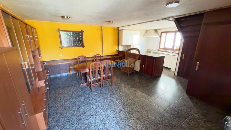 Foto d0c440f9-a6c1-4ea9-b379-ce1df05093ae. Casa adossada amb calefacció a Oriñón- Allendelagua Castro - Urdiales