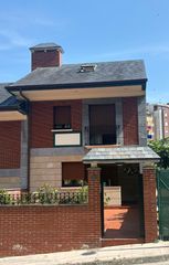 Xalet  Calle del voluntariado. Chalet zona centro
