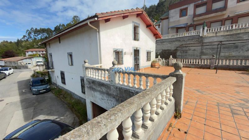Foto ea73dcfb-3373-4981-9c49-be8b0ec239e4. Casa aparellada amb calefacció aparcament a Otañes-Talledo Castro - Urdiales