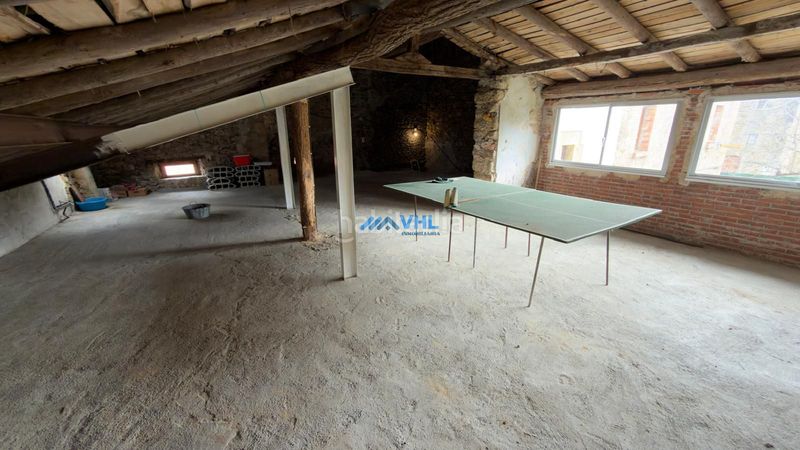 Foto 6408b8e1-1755-4590-961e-024c8be0ef4b. Casa adossada amb xemeneia a Guriezo