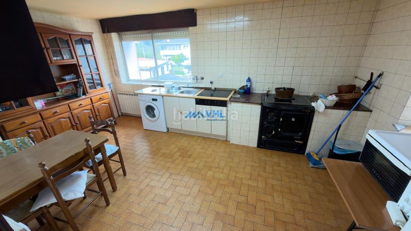 Foto d44aaf6a-2fe6-43e9-8b01-0b0e7c7367be. Casa adossada amb xemeneia a Guriezo