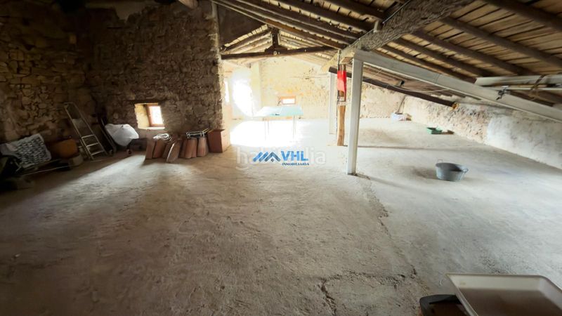 Foto ead70ab7-12ad-4b6a-9530-7a59ff72dfd6. Casa adossada amb xemeneia a Guriezo