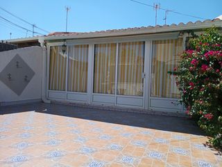 Casa adossada  Calle maestro gabriel pardo zapata. Planta baja en santiago de la ribera a 500 m de la playa con gra