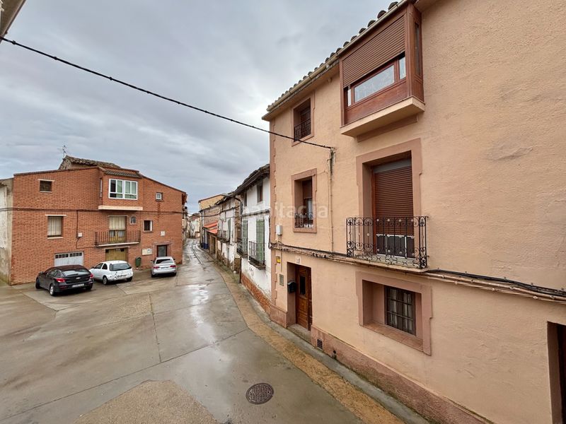 Foto e03afbd8-9da4-43f1-a041-cacfc8de0b7a. Casa a calle real 70 a Terrer