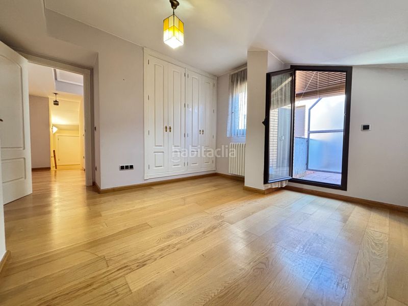 Foto 4c31f67f-0fff-4399-9b78-527b6ea85869. Dúplex a calle del teniente coronel valenzuela 13 a Zaragoza