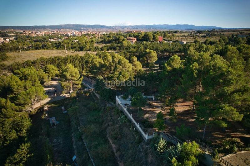 Foto aa3054c5-bcf7-4a30-9da3-4a0295b2c691. Xalet amb xemeneia calefacció aparcament piscina a Teruel